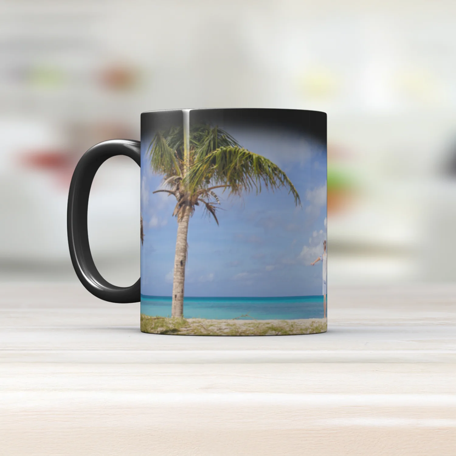 Black Colour-Changing Mug - Image 4